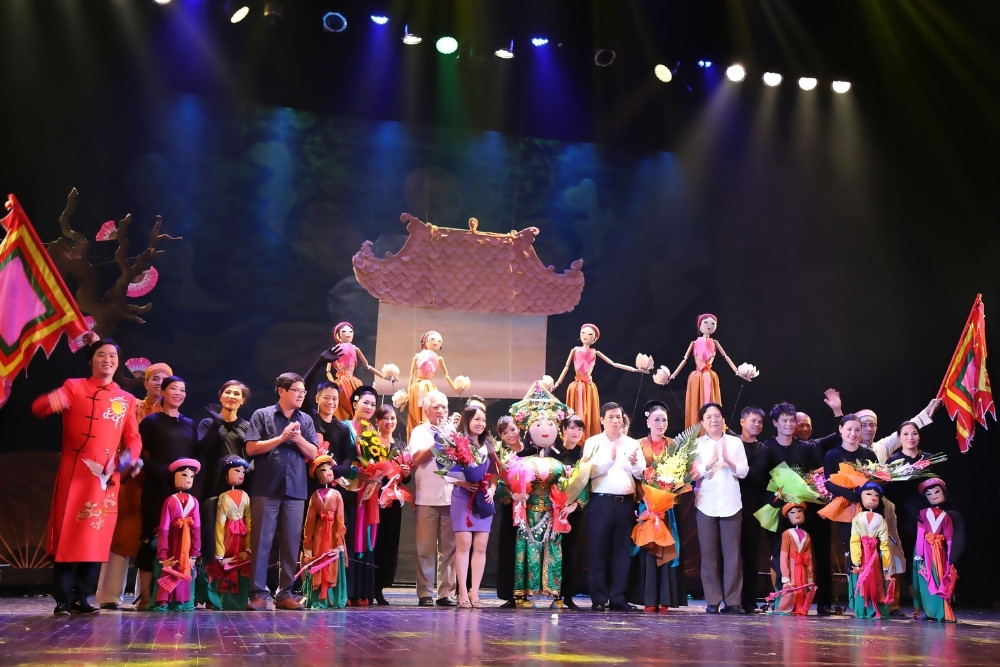 Water puppet theatre Hanoi - The Vietnam National Puppetry Theatre