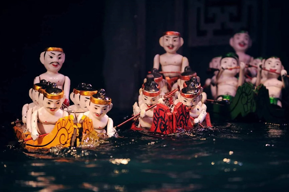 water-puppet-show